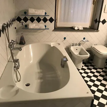 Gatto Bianco 9 דירה *